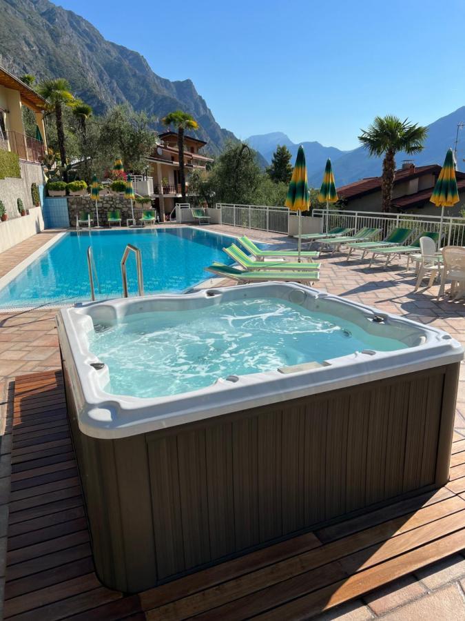 Appartamenti Villa Clivia Limone sul Garda Esterno foto